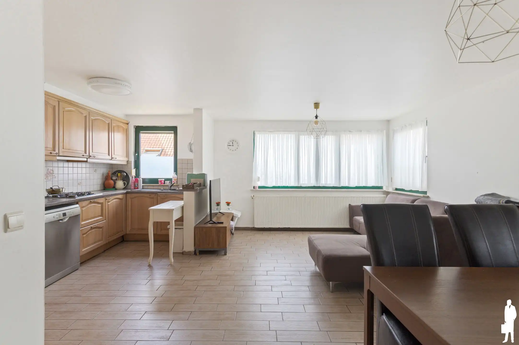 3 slaapkamerappartement in kleinschalig gebouw op de bovenste verdieping. foto {{pictureIndex}}