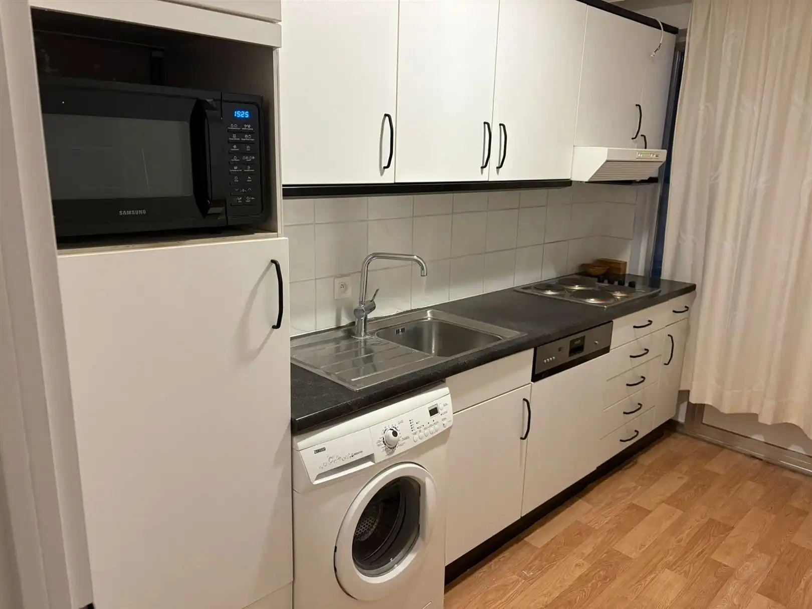 Gezellig appartement (2slpk) met groot terras in Edegem! foto 8