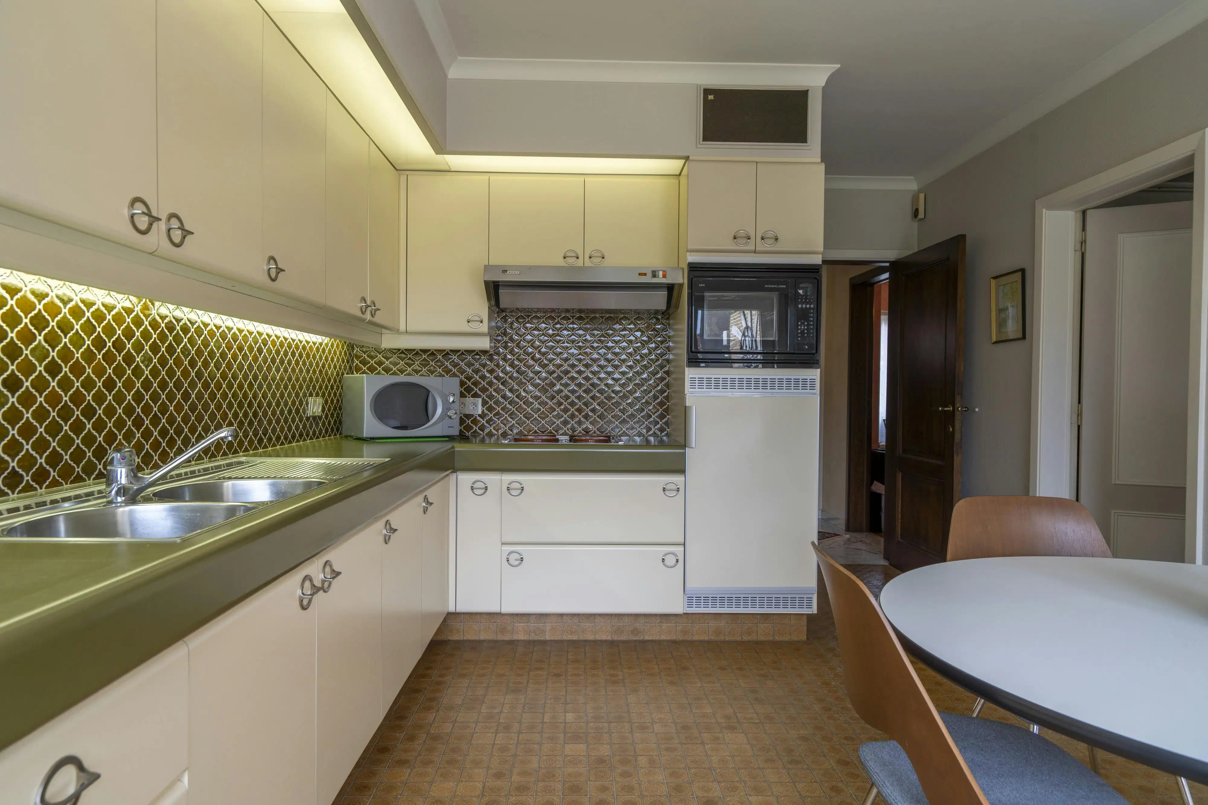 Ruime villa met 4 slaapkamers te koop in Wevelgem foto 6