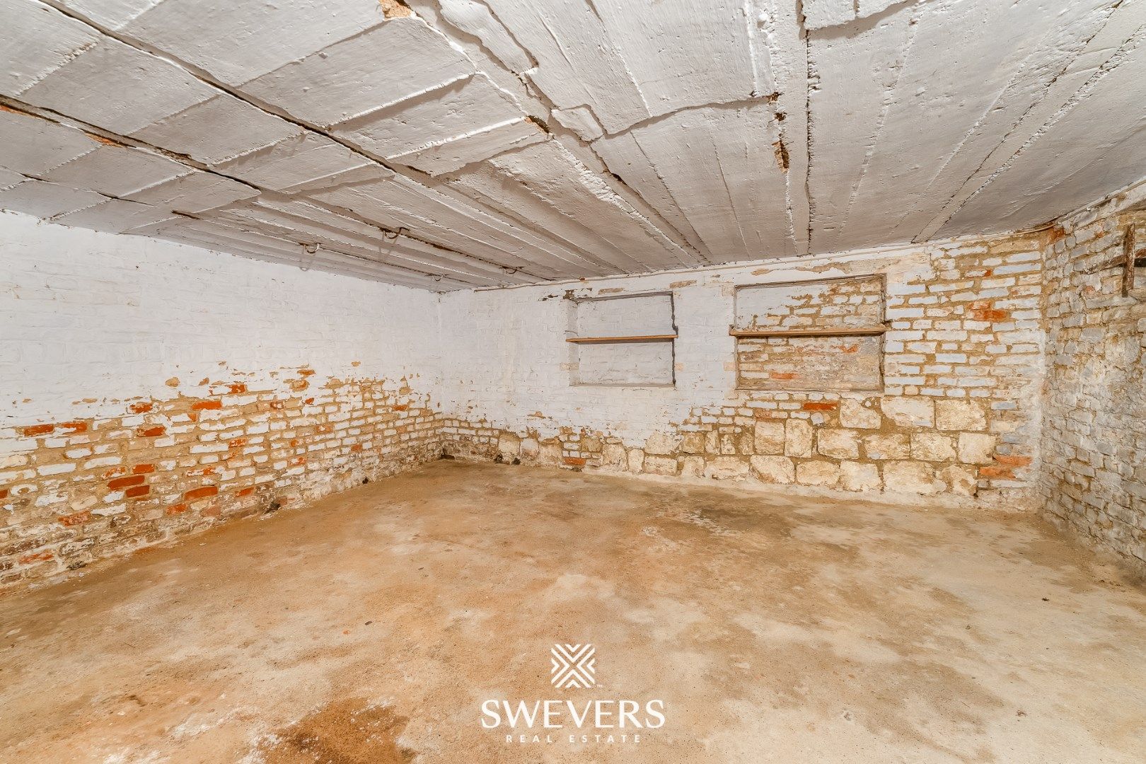 Te renoveren hoeve met charme op ruim perceel in Wellen foto 13