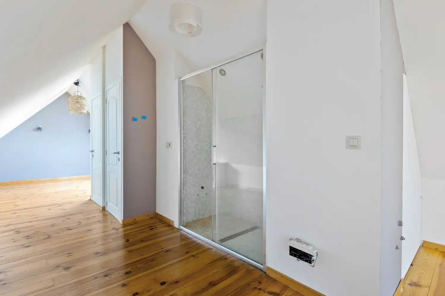 Riant duplex-appartement met 3 ruime slaapkamers en zolder te Schilde! foto 15