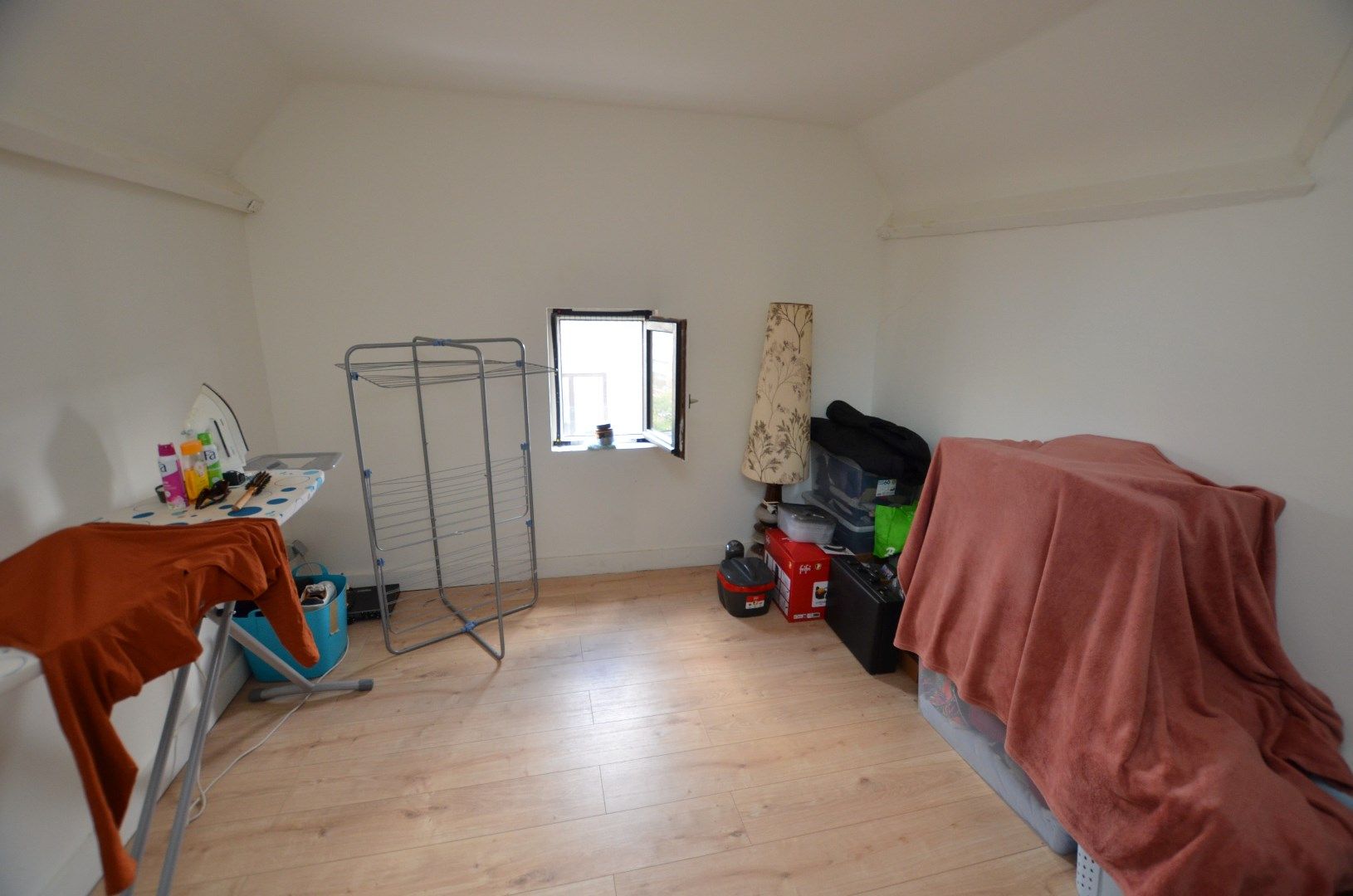 Instapklaar ruim woonhuis foto 12