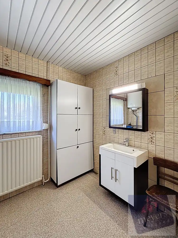 Ruime woning met 5 slaapkamers op perceel van 16a 49ca in Genk foto 14