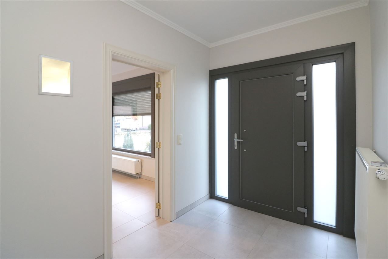 Gerenoveerd, rustig gelegen, 3 slpk foto 32