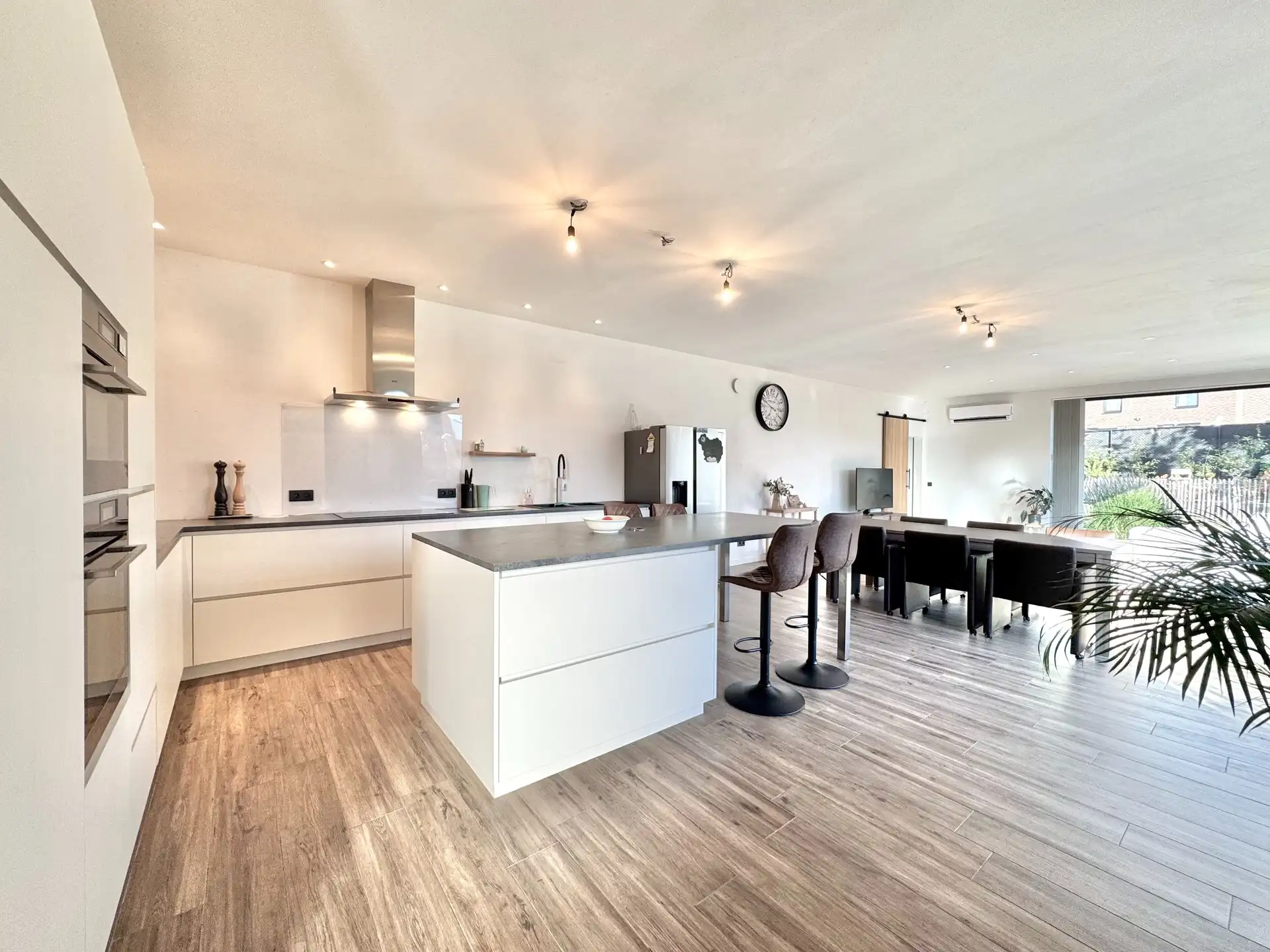 MAGAZIJN MET WOONST foto 21