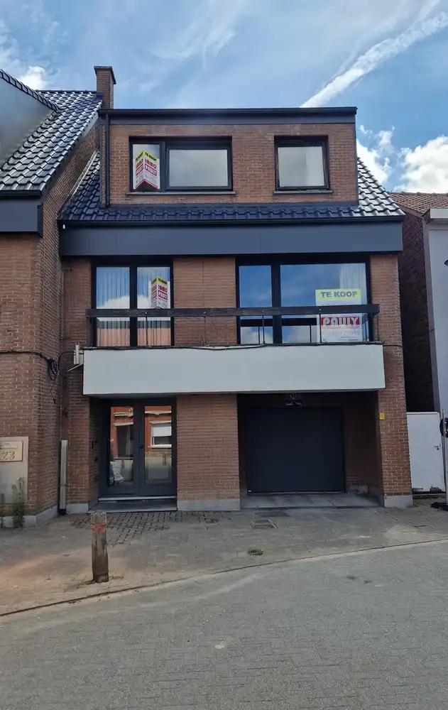 Duplex appartement, ruime leefruimte, 3 slpk, terras + garage foto 2