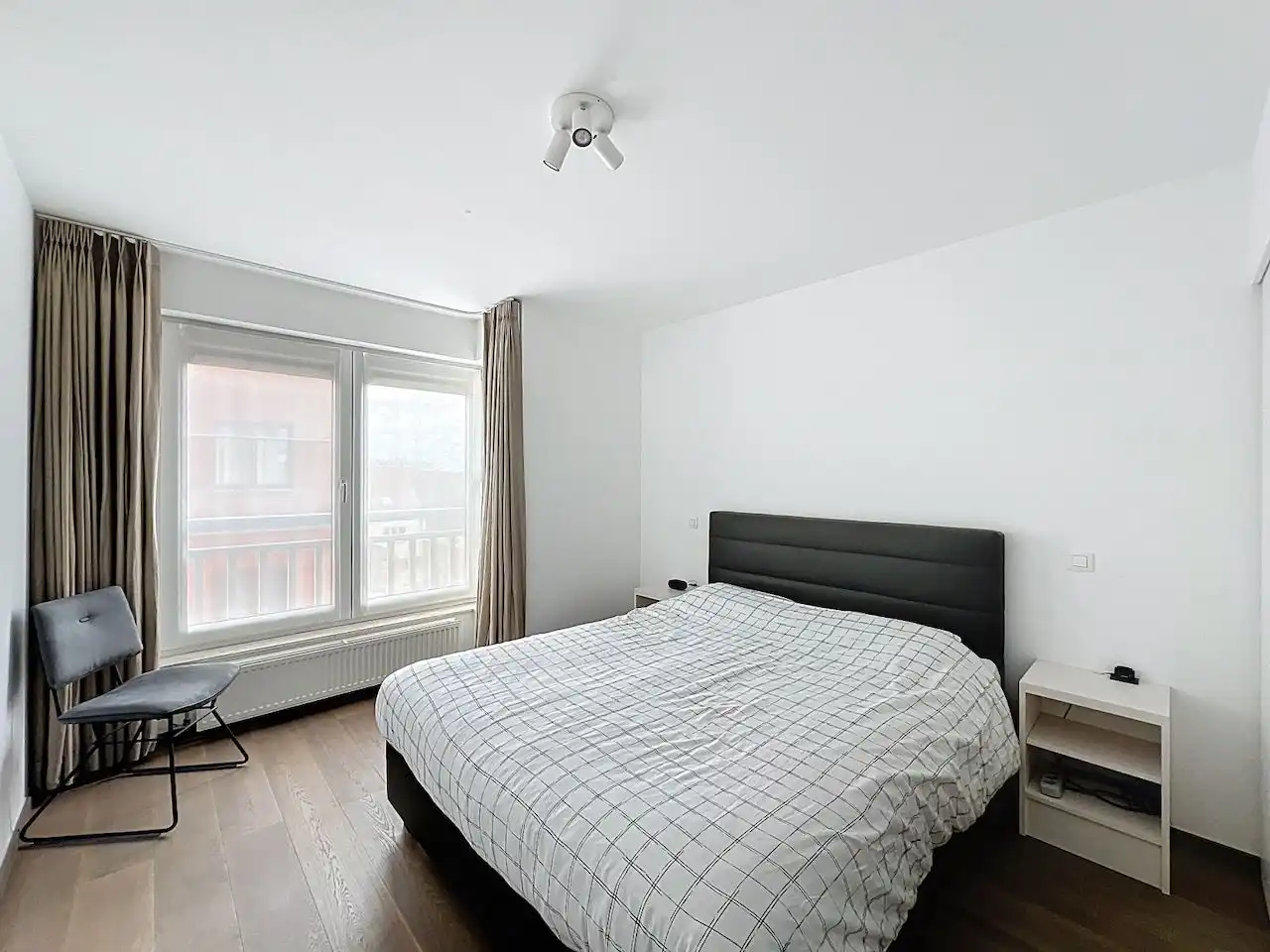 Recent hoekappartement met open zicht gelegen in de Knokkestraat. foto 18