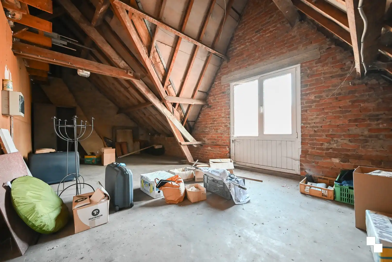 Instapklare slagerij met woonst te Sint-Eloois-Winkel (Ledegem) foto 29