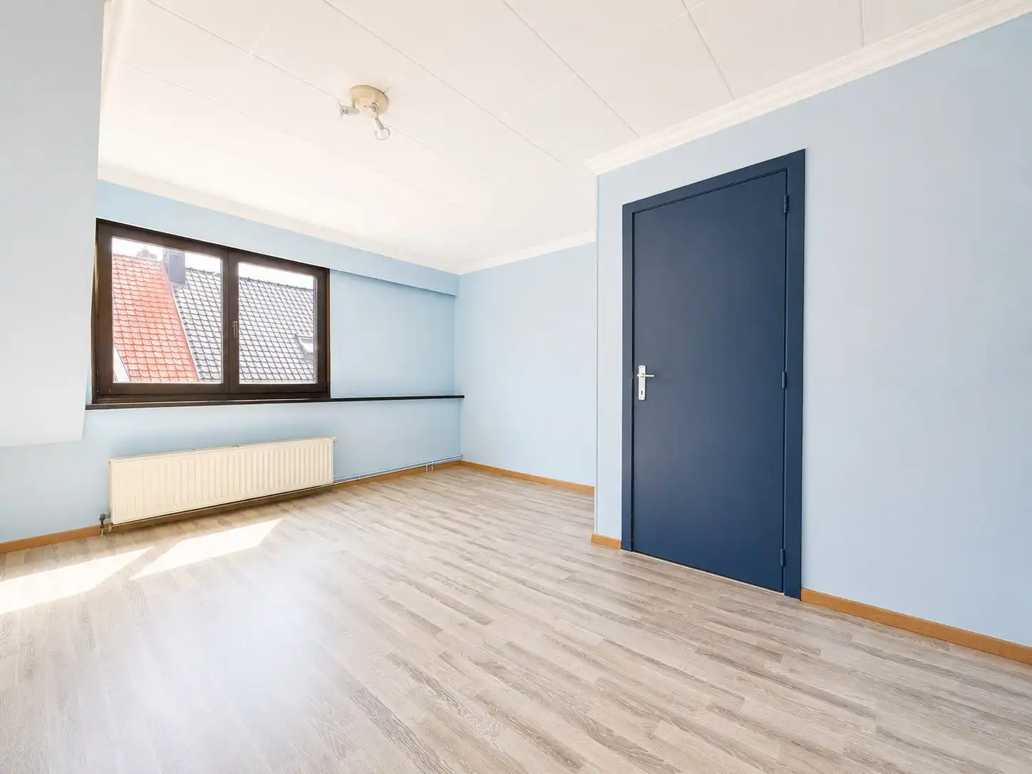 Grote woning met 4 kamers en leuke stadstuin te Heist foto 17