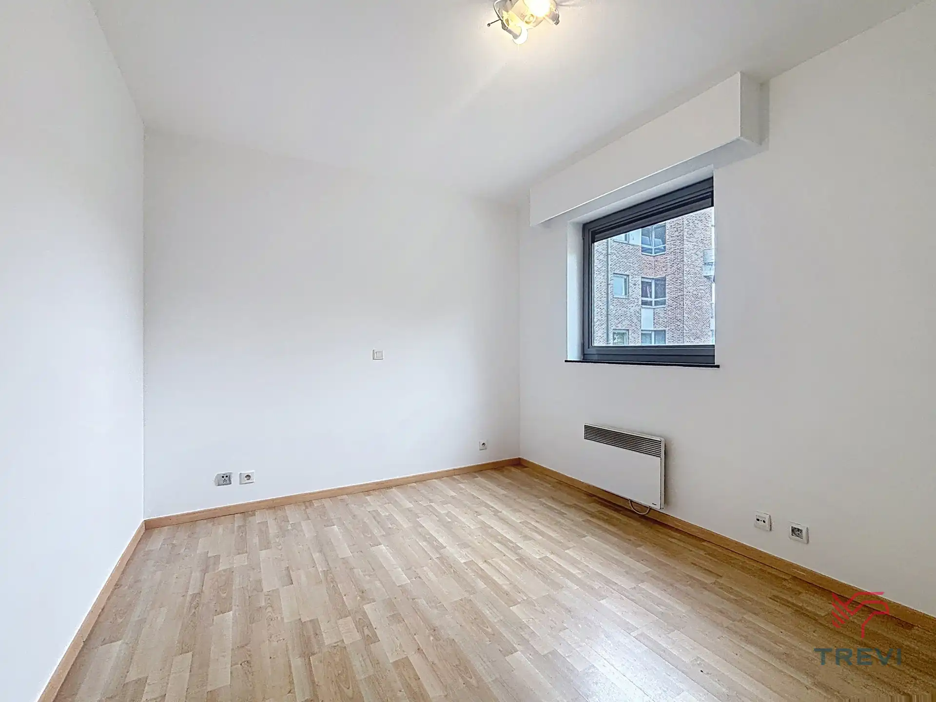 Mooi appartement met 2 slaapkamers + parkeerplaats foto 9