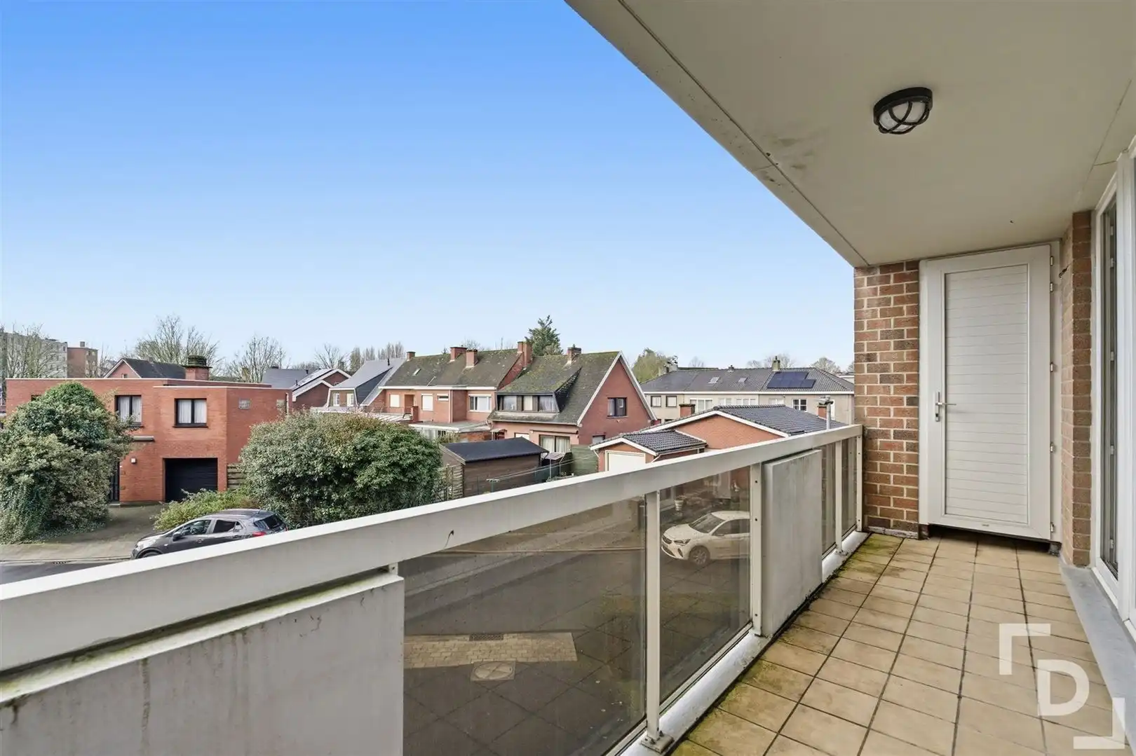 Ruim appartement met 3 slaapkamers en garage te koop in de groene omgeving van Ieper. foto 10