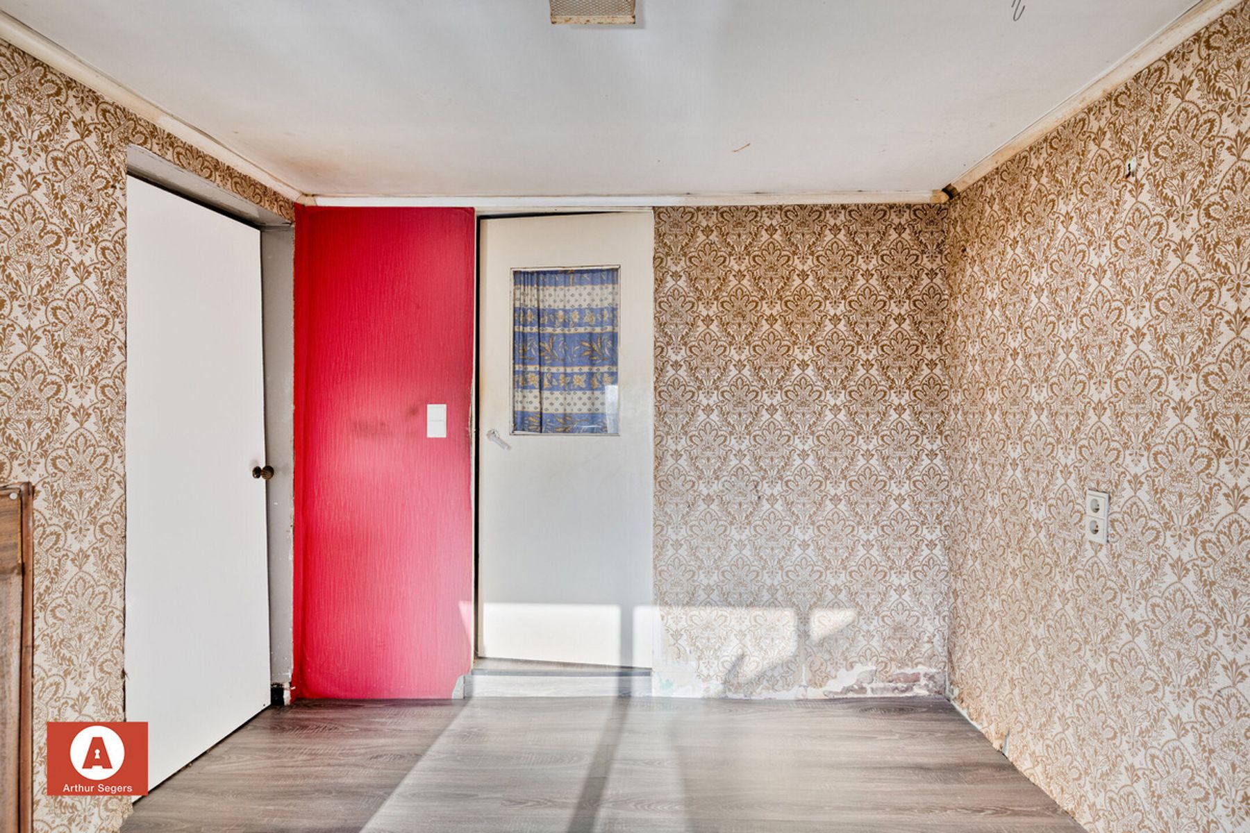 Landelijk gelegen renovatieproject op zuidgericht perceel foto 10