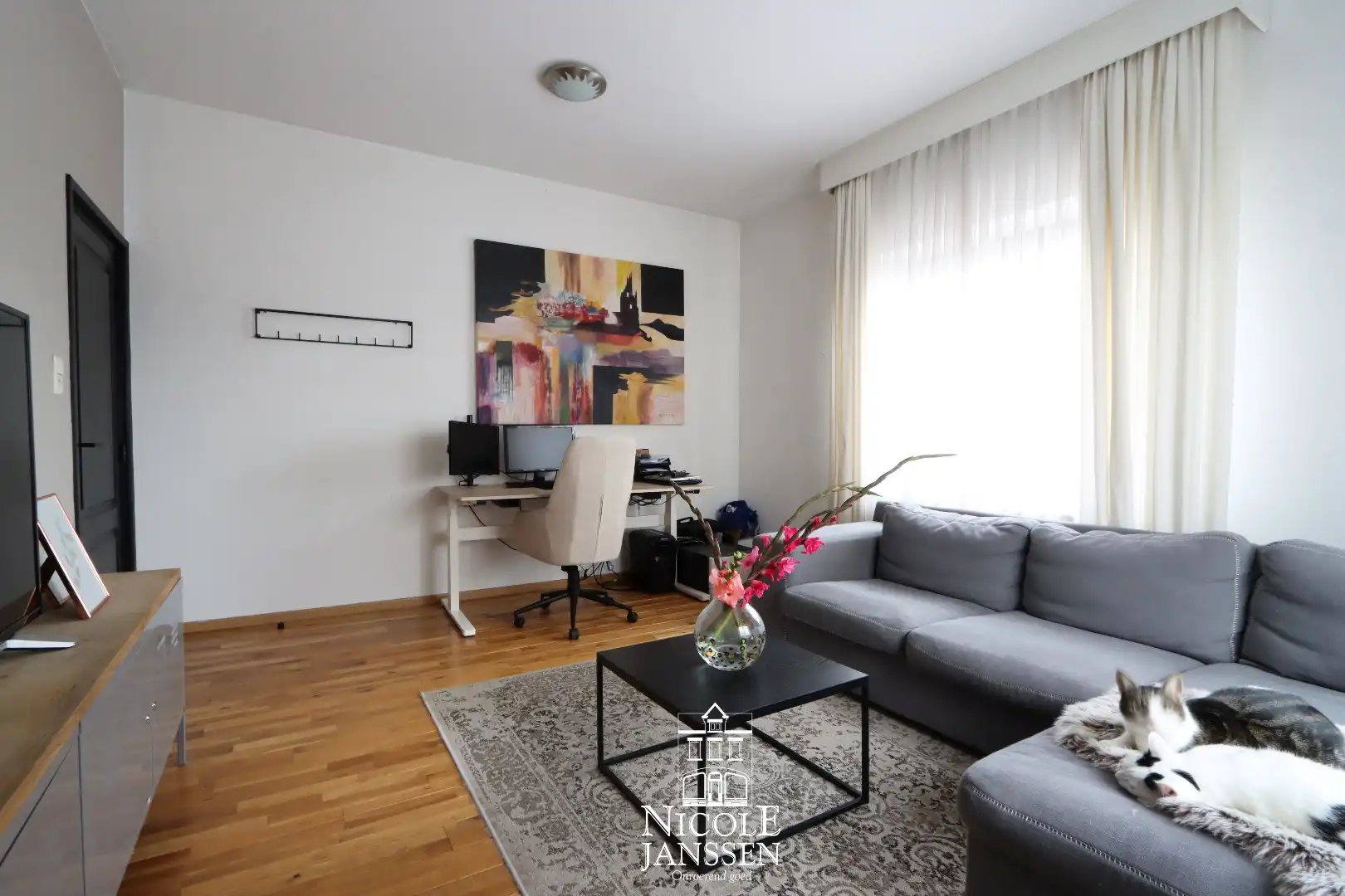 Ruime vrijstaande woning  foto 16