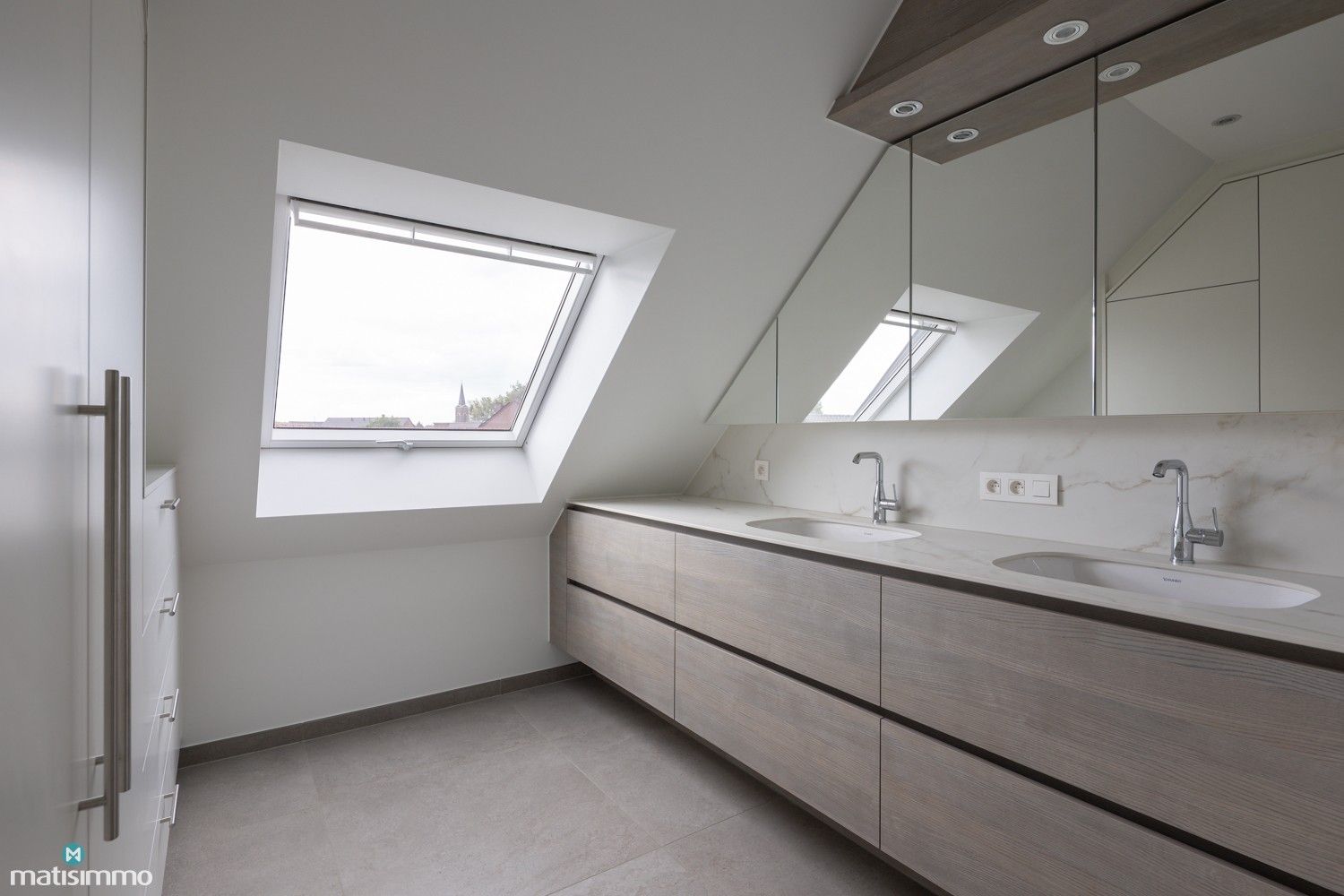 NIEUWBOUWDUPLEXAPPARTEMENT VOORZIEN VAN ALLE COMFORT MET DRIE SLAAPKAMERS TE MOPERTINGEN foto 20