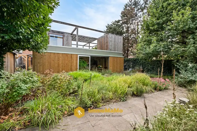 INSTAPKLARE GEZINSWONING MET 3 SLAAPKAMERS EN GROENE TUIN TE KOOP IN WACHTEBEKE foto 2