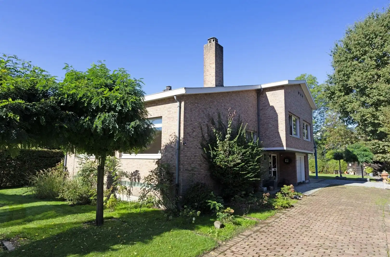 Te renoveren woning in het gegeerde Henegauwberg foto 21