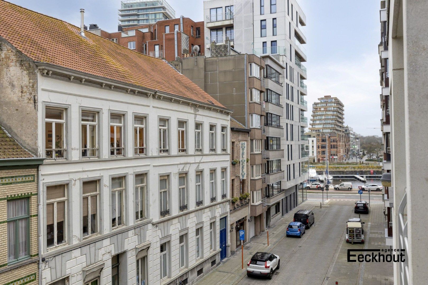 Modern lichtrijk appartement in het hartje van Oostende! foto 16