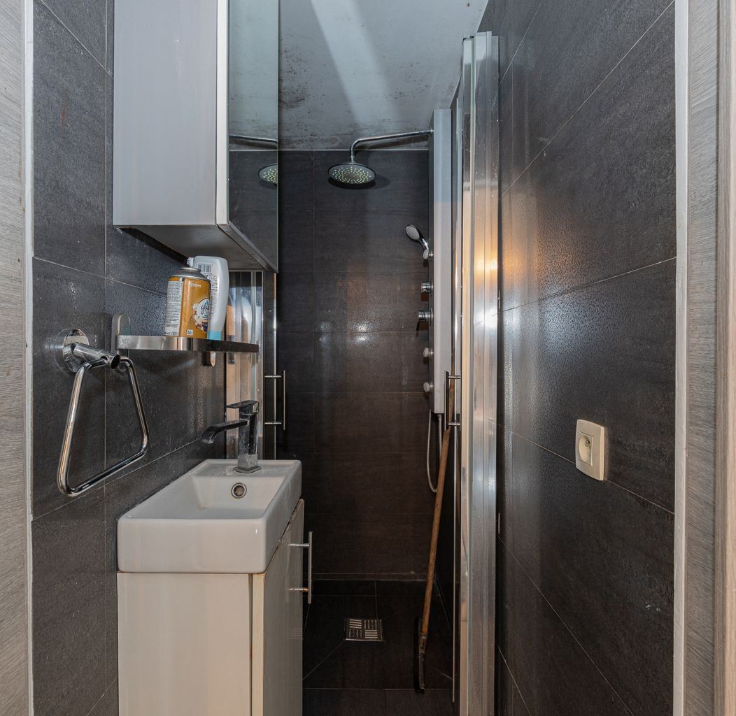 Goed gelegen gezinswoning met 5slpk in Opwijk centrum! foto 12