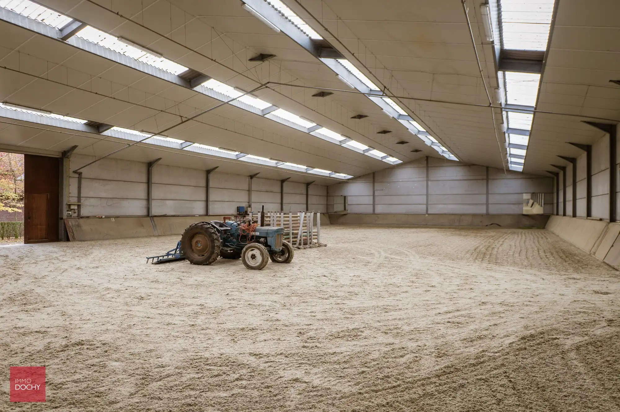 Vierkantshoeve met paardenaccommodatie op ca. 5,3ha foto 19
