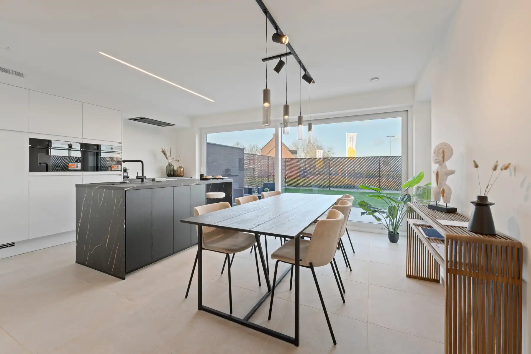 Moderne, gesloten woning foto 11