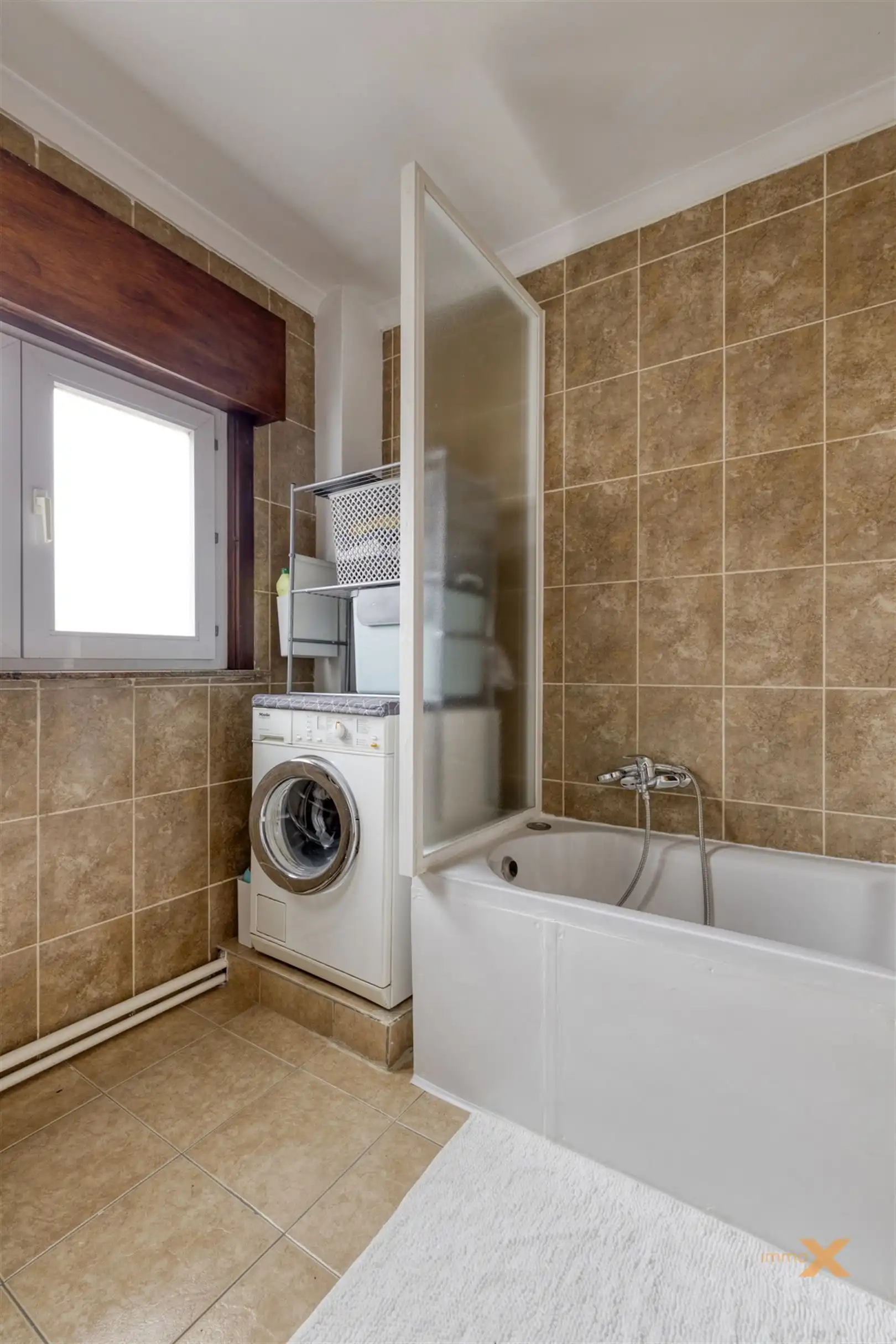 INSTAPKLARE GEZELLIGE WONING foto 18