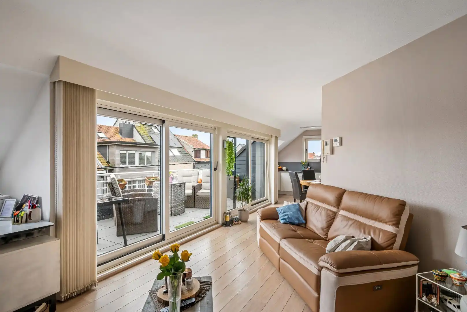 Prachtig appartement met 2 slaapkamers en ruim terras. foto 10