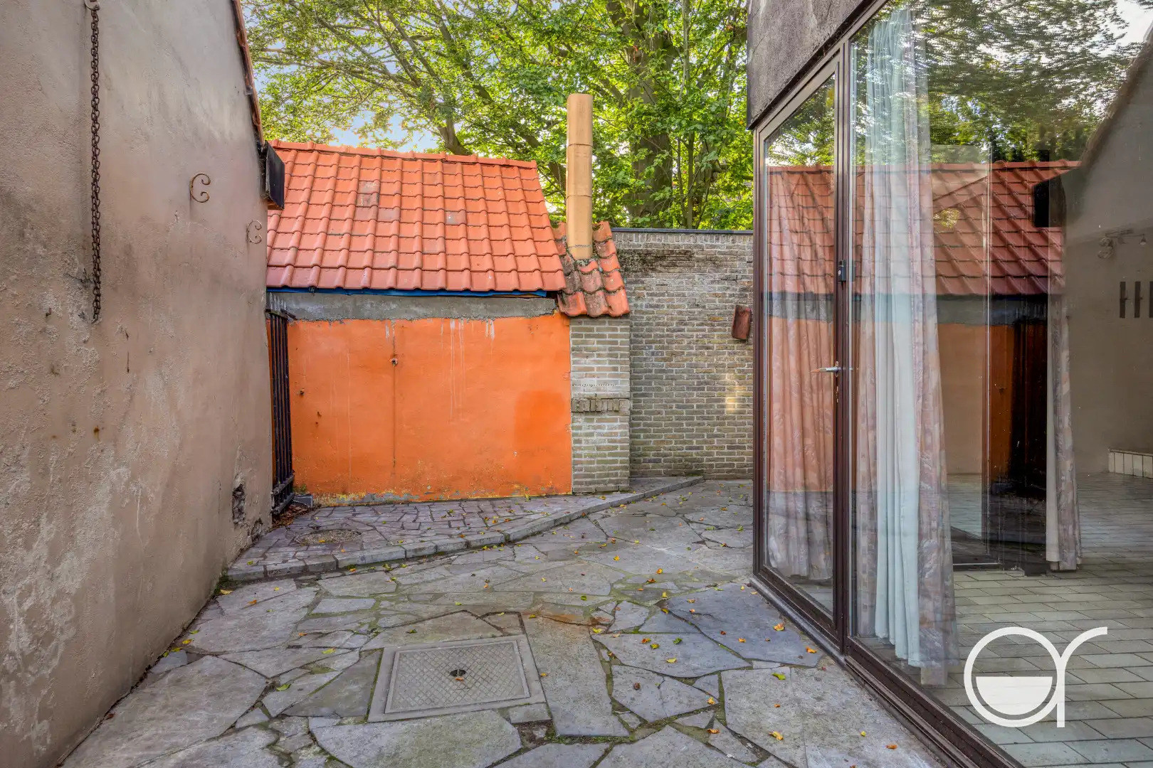 Te renoveren architectenwoning met karakter, koertje en dakterras in Bottelare foto 28