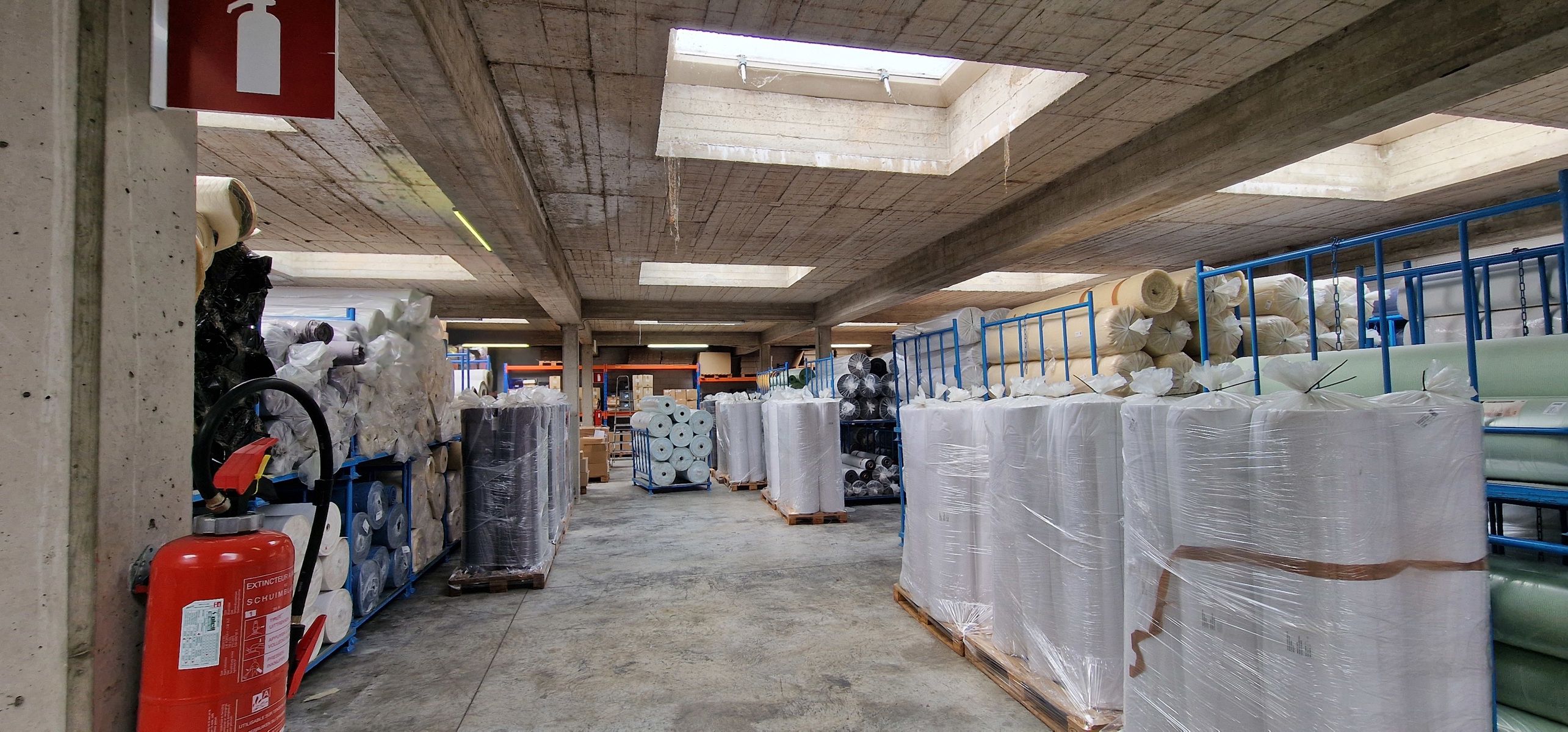 Grote magazijnruimte/atelier met kantoor te koop in Deurne  foto 147