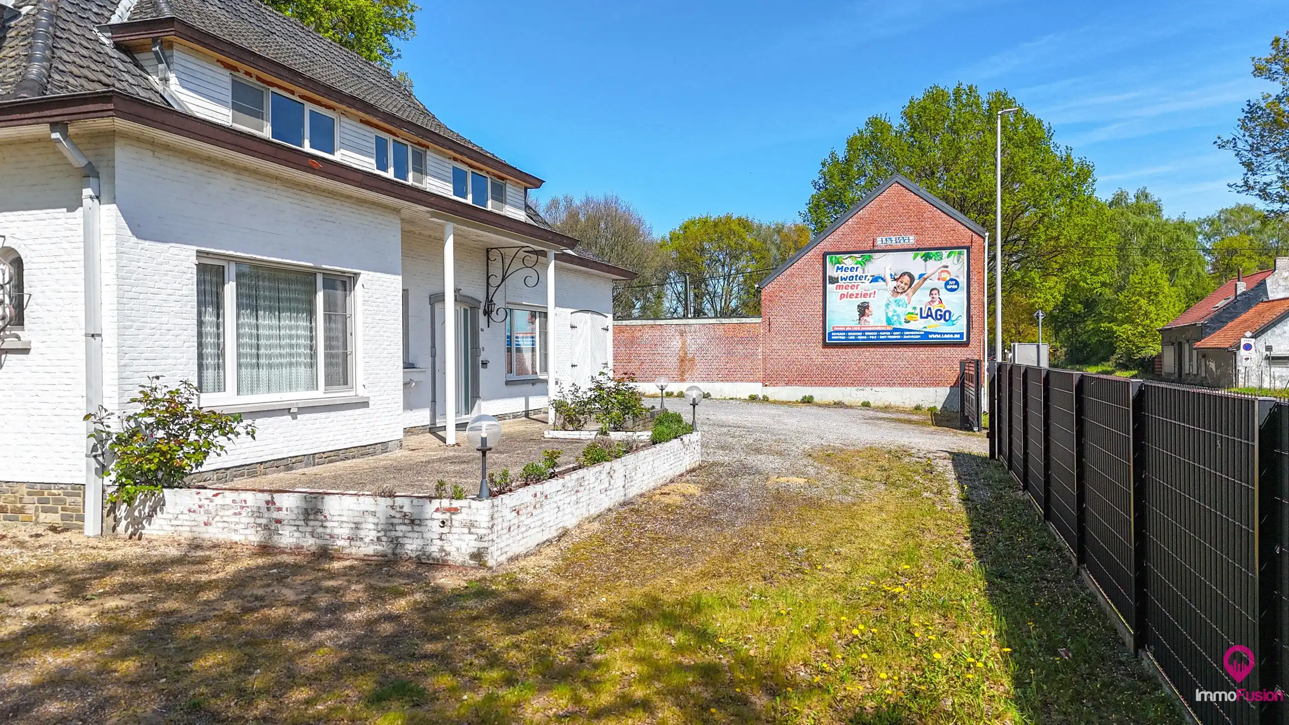 Ruime open bebouwing van 328m² met 5 slpk op toplocatie! foto 42