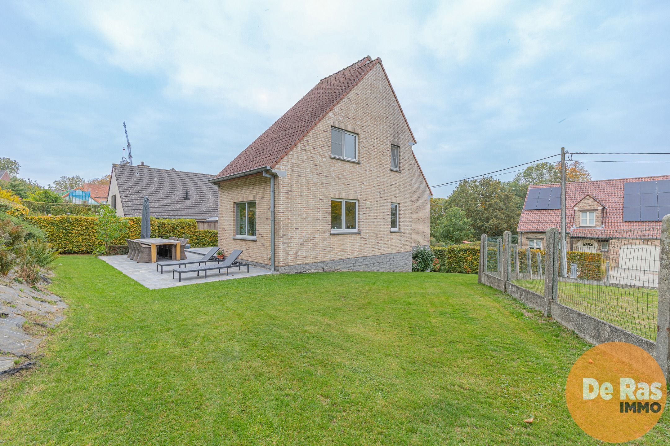 HERZELE- Degelijke open bebouwing met verrassend veel ruimte foto 21