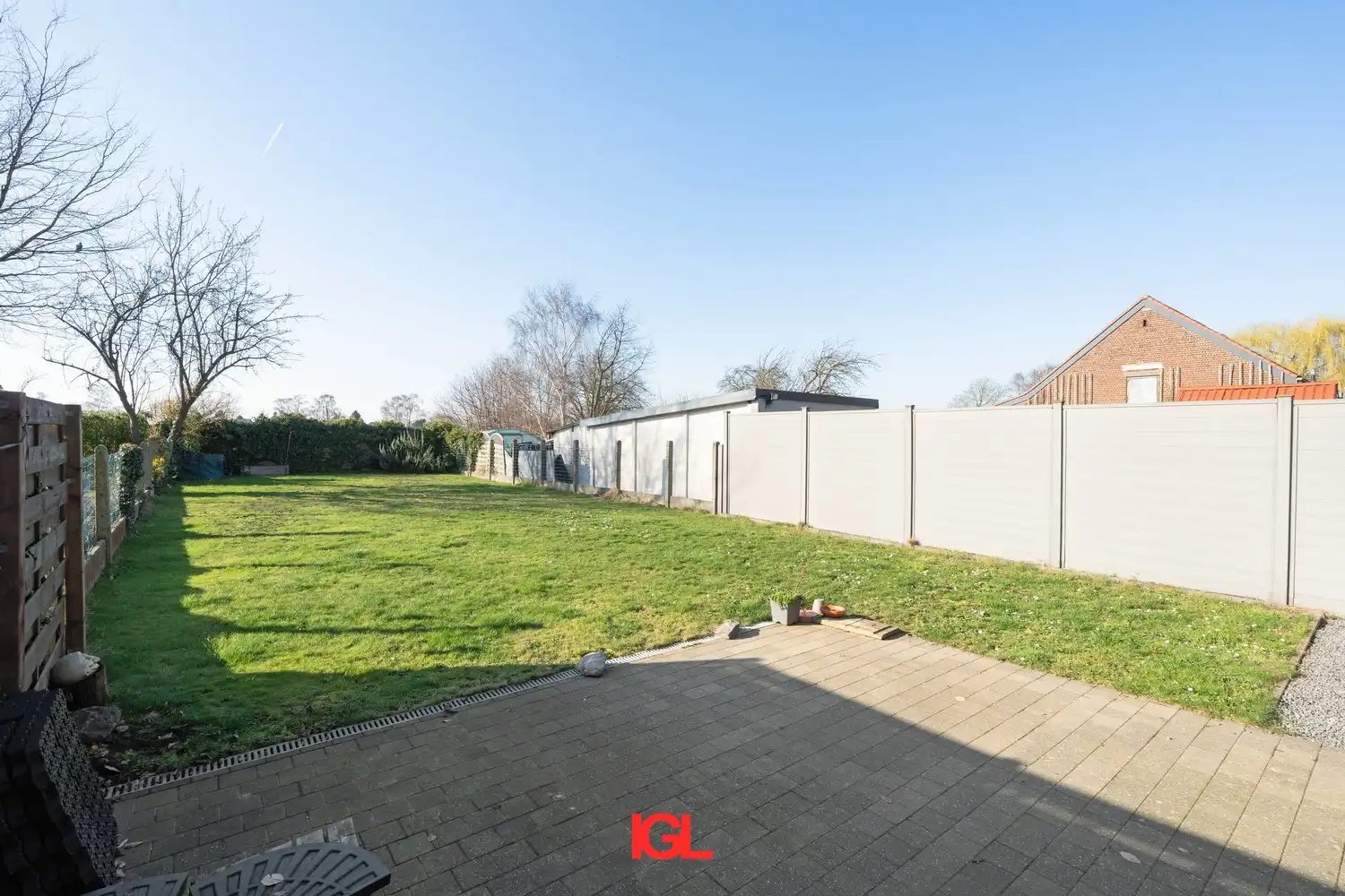 Moderne 3-gevelwoning te koop foto 16