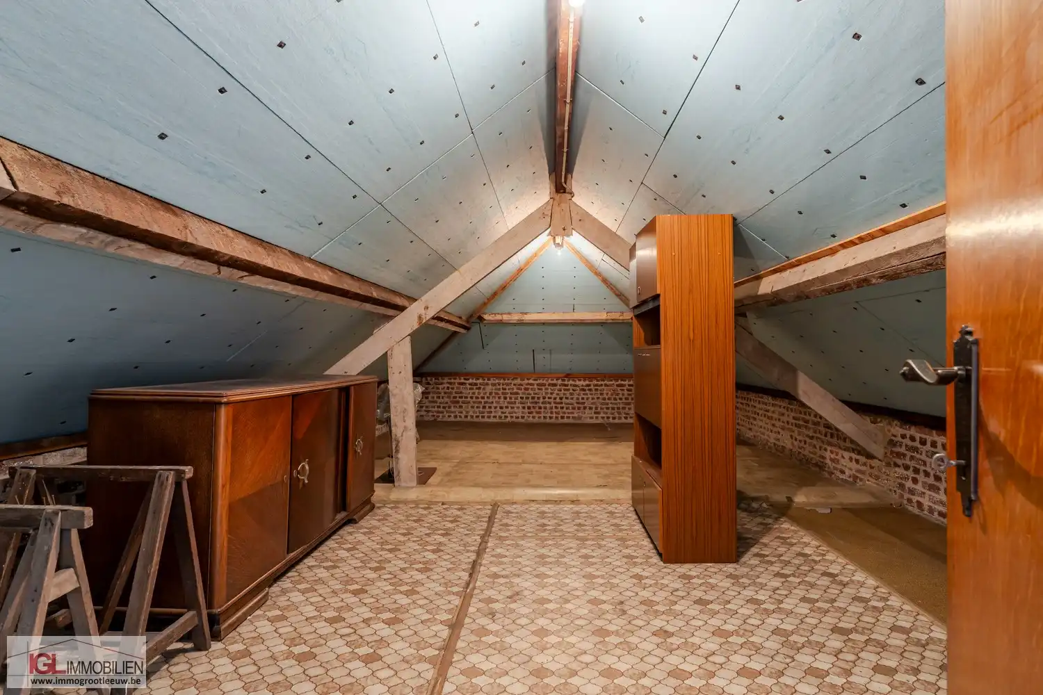 Villa te koop in hartje Sint-Pieters-Leeuw foto 16