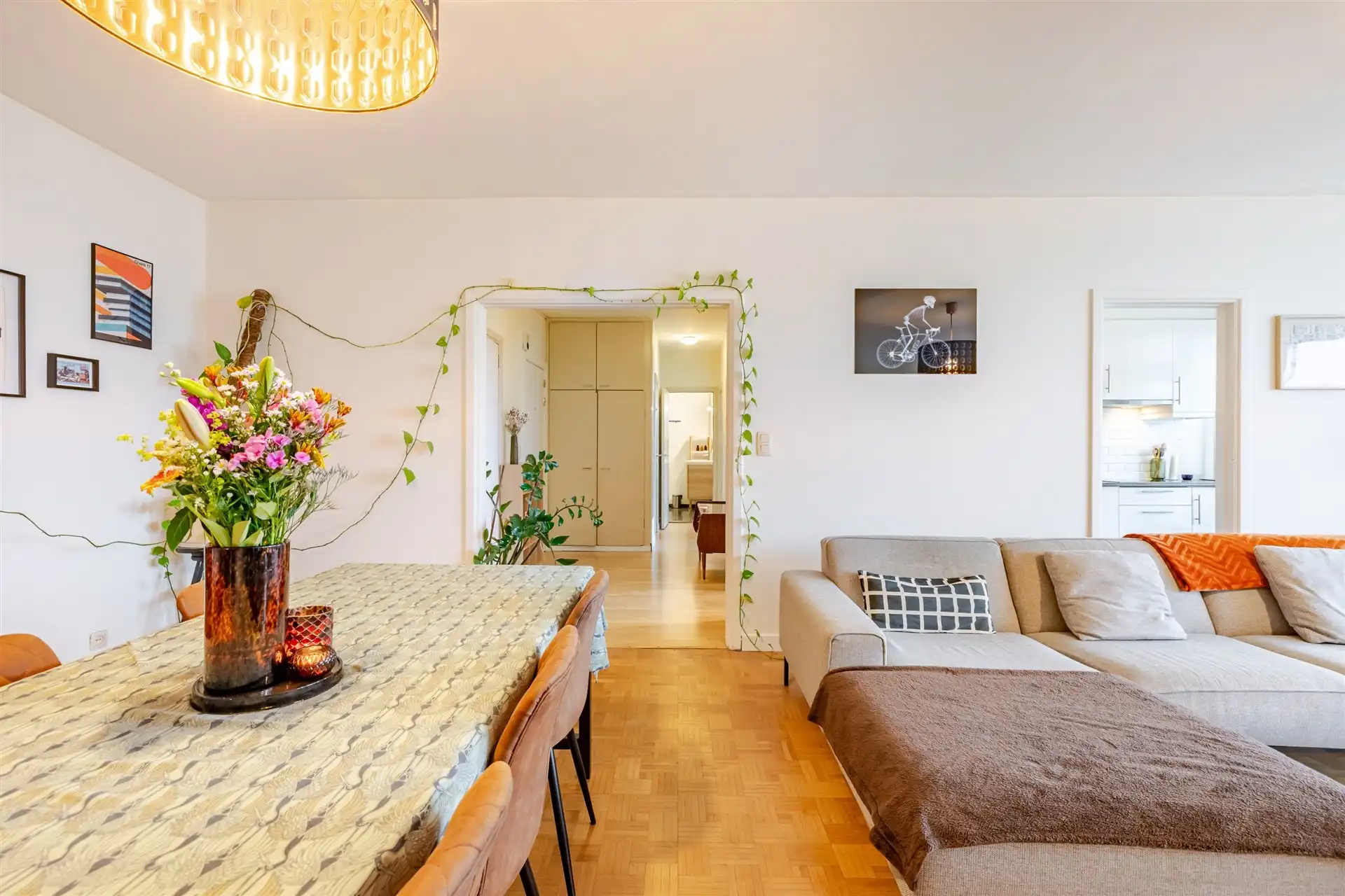 Fantastisch instapklaar appartement met 2 slaapkamers foto 3