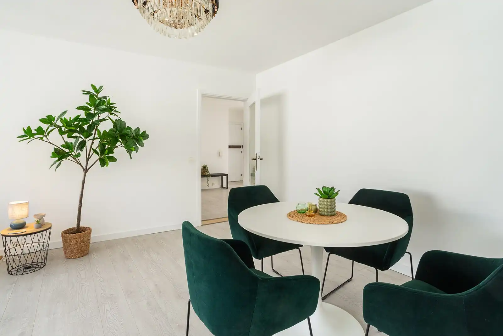 Drie slaapkamers, twee terrassen, één centrale ligging foto 5