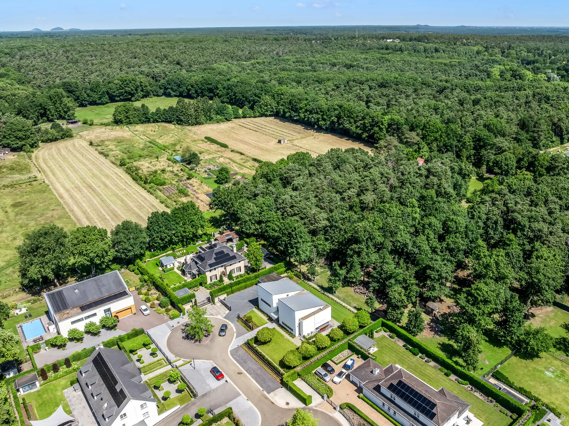 Hoogstaande villa met binnenzwembad te Lanaken foto 53