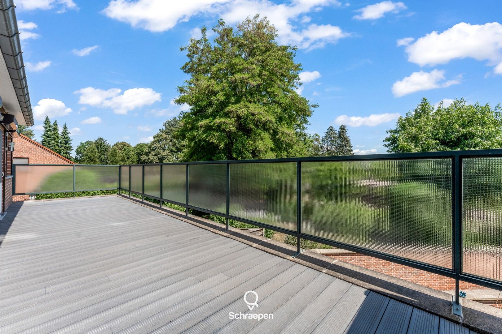 Energiezuinig appartement (110m²) met 3 slpks en royaal terras in Zonhoven-centrum! foto 4