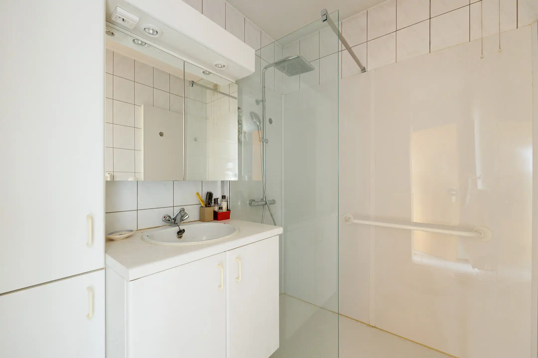 Appartement met 3 slaapkamers, groot terras en garage foto 12