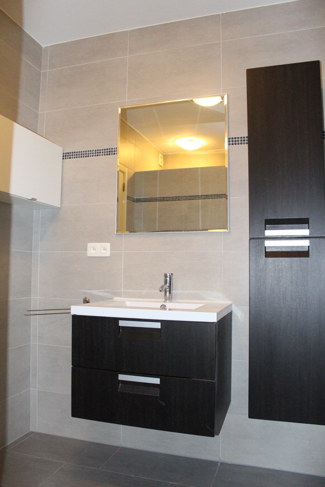 Ruim en gezellig gelijkvloers appartement nabij Lommel Centrum foto 8