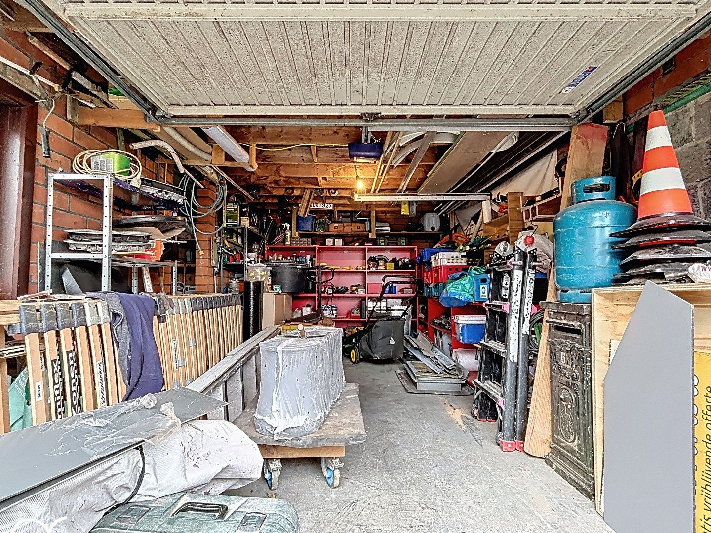 Te renoveren woning met uitzicht op de velden foto 19