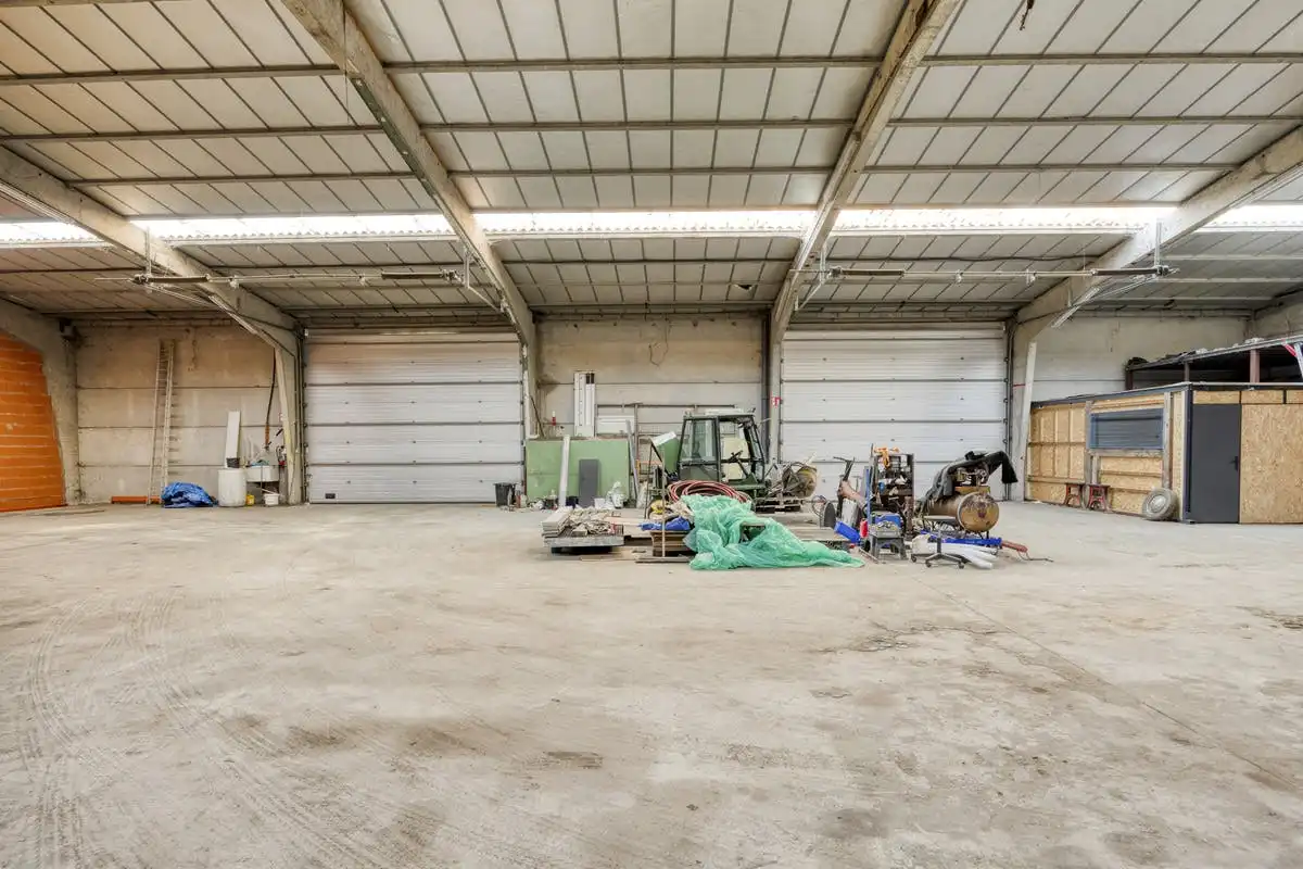 Magazijn met woonst en burelen in Adegem (Maldegem) foto 14