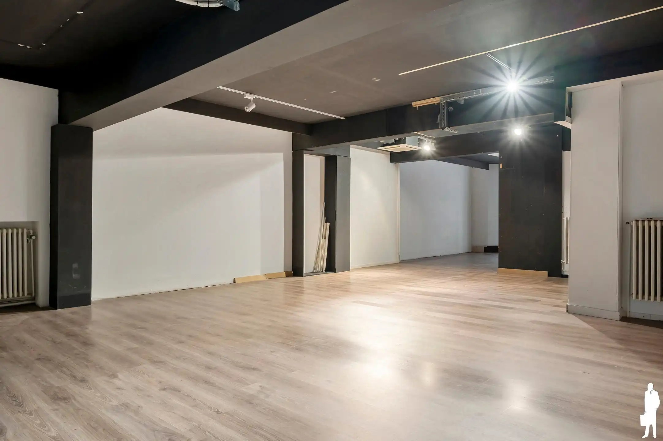 Gelijkvloers handelspand met een oppervlakte van ca. 180m² foto 8