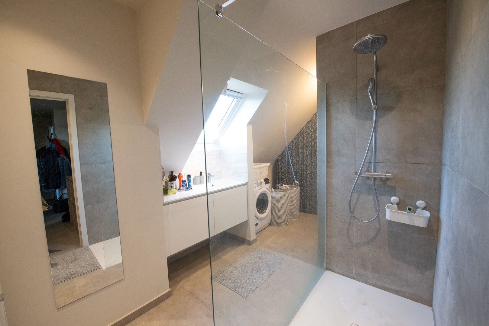 ENERGIEZUINIG duplex appartement nabij het centrum van Kruishoutem. foto 7