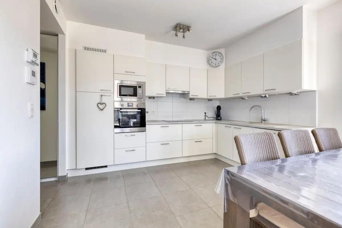 Instapklaar appartement, aangename omgeving randstad Tongeren foto 11