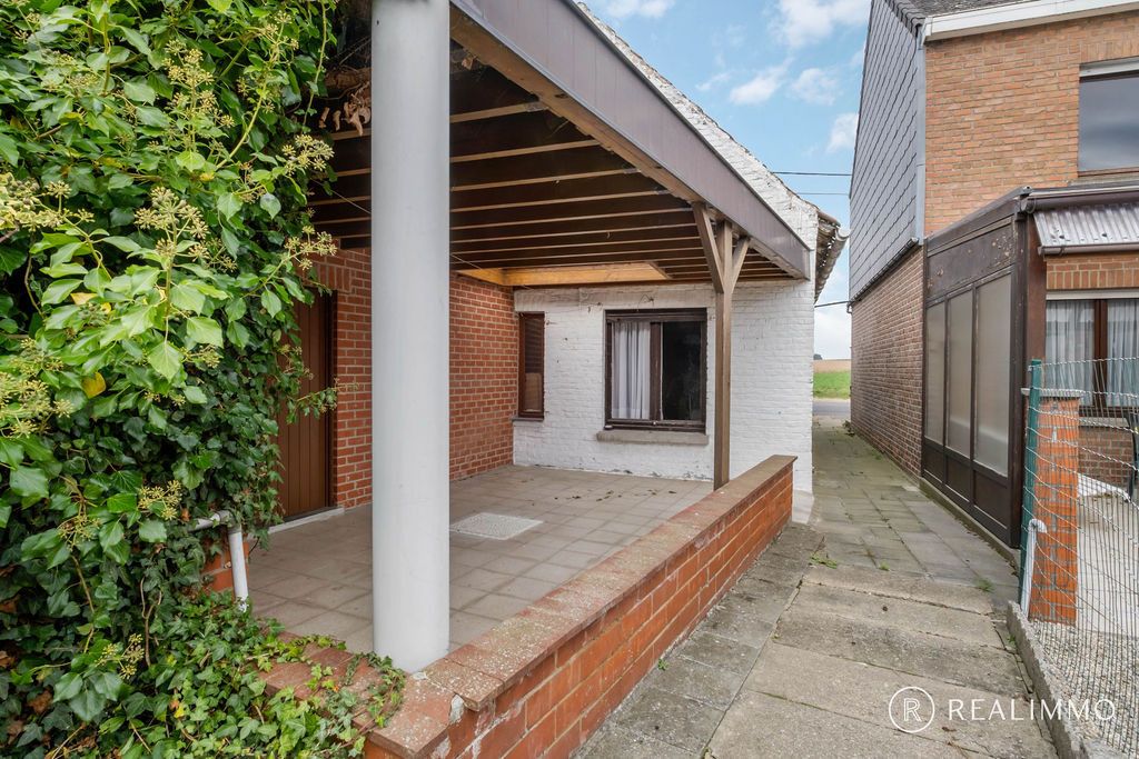 Landelijk gelegen renovatieproject te St-Denijs foto 11