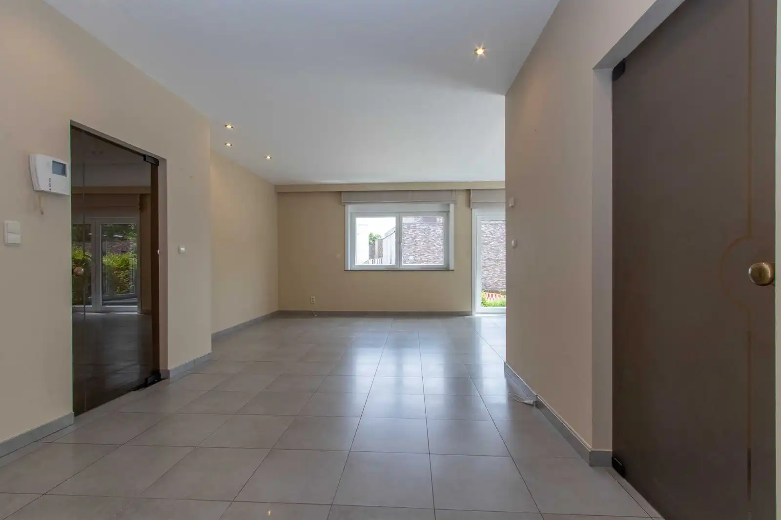 Gelijkvloers appartement centrum Sint-Pieters-Leeuw foto 11