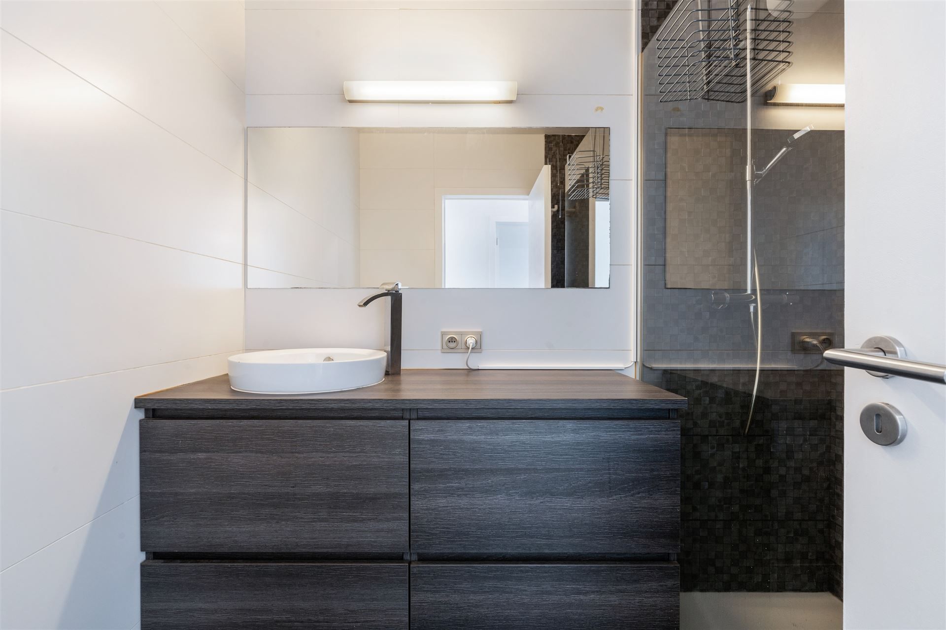 RECENT VERNIEUWD / 2 SLAAPKAMERS foto 8