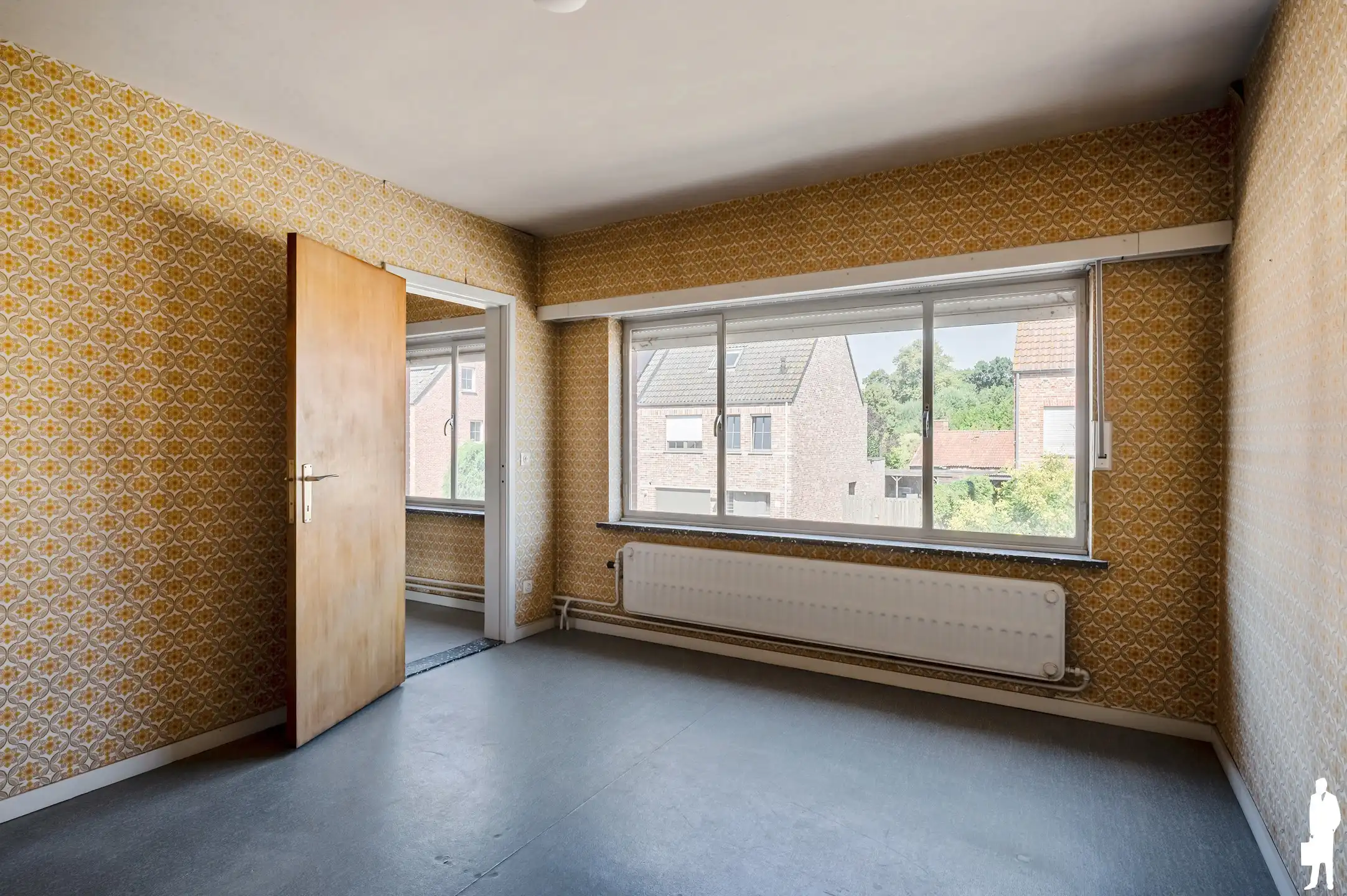 Verrassend ruime te renoveren gezinswoning met 4 slaapkamers, garage, tuin en grote zolder in centrum Essen foto 18