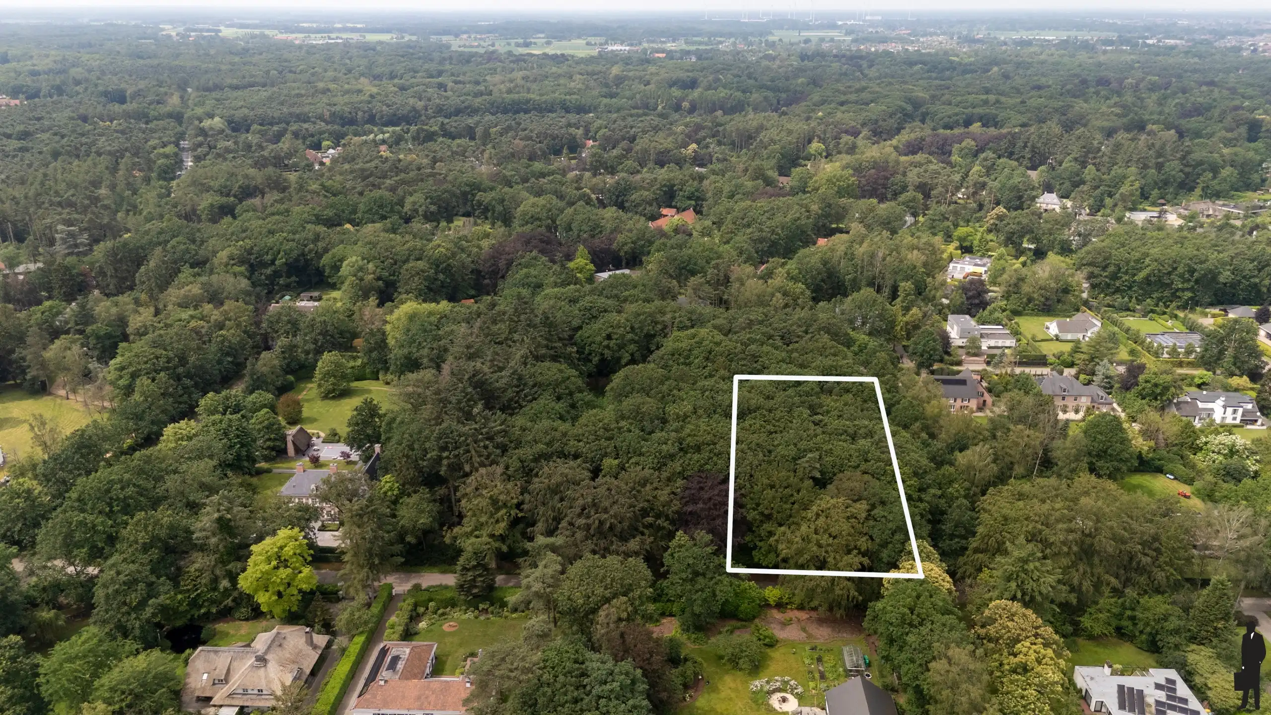Villaperceel van ca. 2.239 m² met zuidwestoriëntatie foto 3