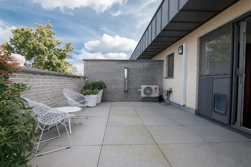 INVESTERINGSPAND: TOP GELEGEN PENTHOUSE MET UNIEK TERRAS EN LEVENSLANGE HUURDERS foto 25