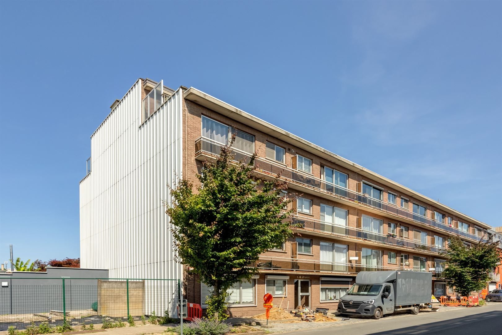 ()=>{if(producerUpdateValueVersion(node),producerAccessed(node),node.value===ERRORED)throw node.error;return node.value} Dassastraat 13/401 - 2100 DEURNE